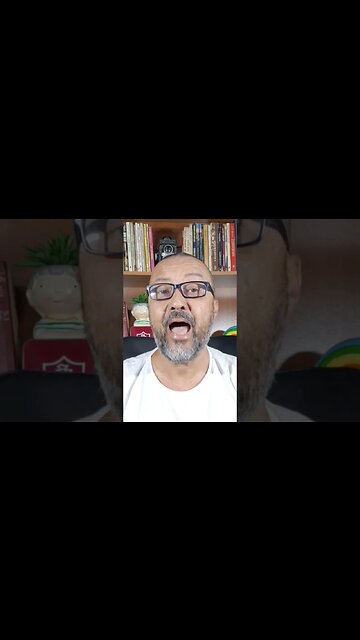 CADEIRANTE É ACUSADA DE 'APROPRIAÇÃO CULTURAL' POR USAR TRANÇAS