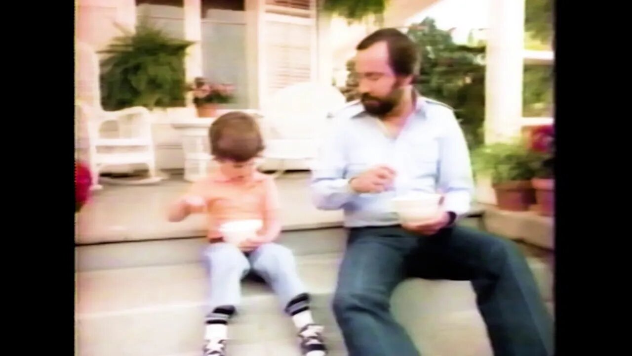 Ray Stevens - Flav-O-Rich Commercial (Ice Cream On The Porch)