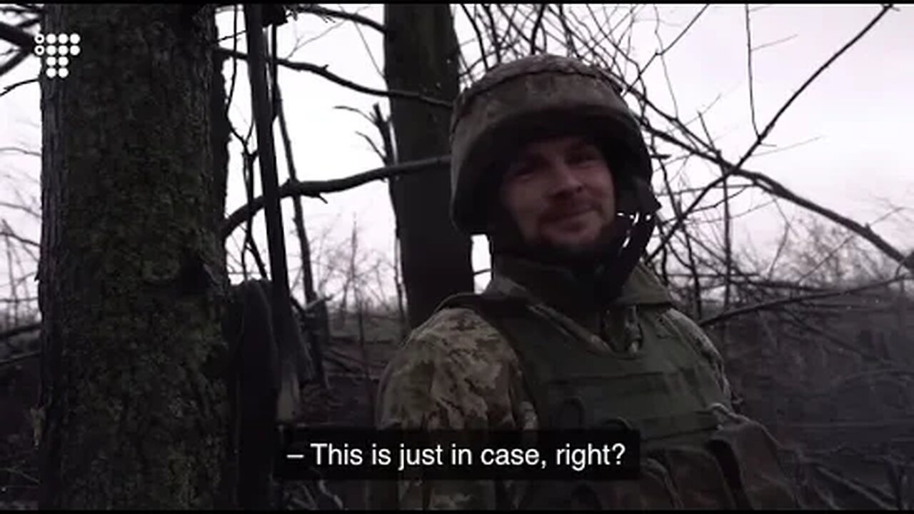 Ukrainian artillery crew