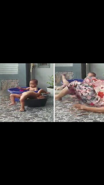 Circus Purfomes baby and momey Specials 😁