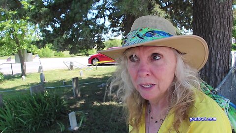 Roundabout Cemetery, West Des Moines, Iowa. Travel USA, Mr. Peacock & friends, hidden treasures
