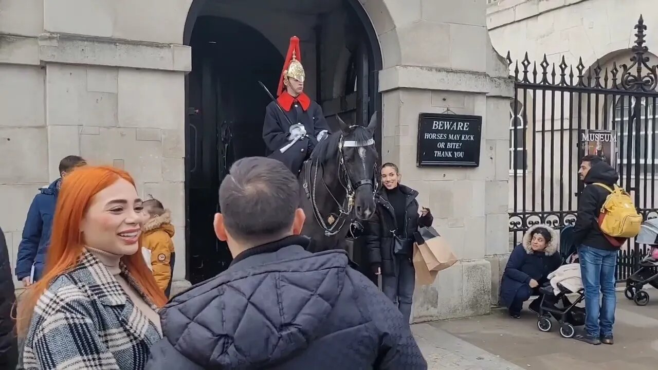 Blink and you miss it 😆 🤣 😆 🤣 #thekingsguard