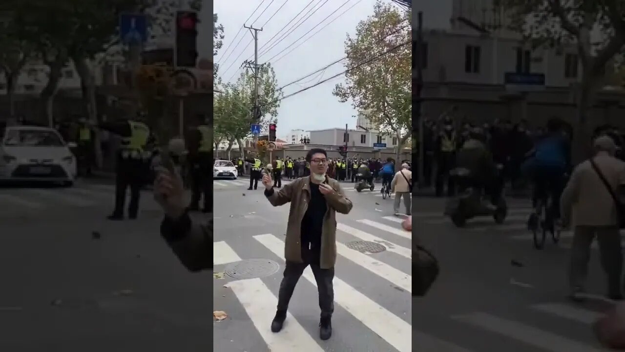 Tank man in Shanghai in November 2022