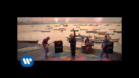 Coldplay - Hymn For The Weekend (Official Video)