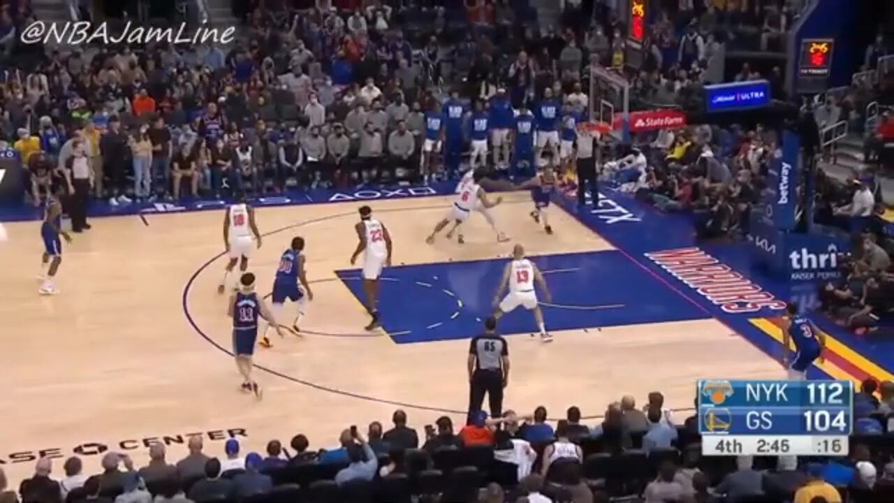 Stephen Curry Use Ankle Breakers STYLE With Julius Randle&Almost End His Career !