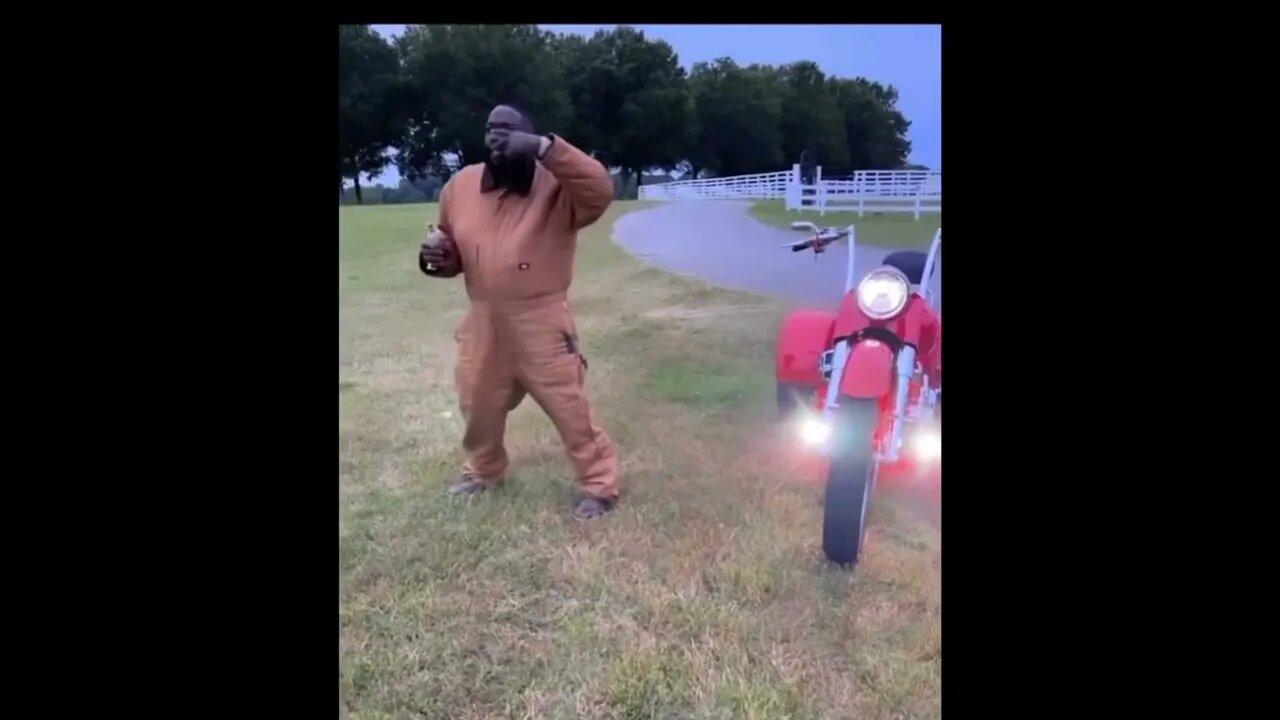 RICK ROSS VIBING TO ASTON MUSICπππ #trending #shorts