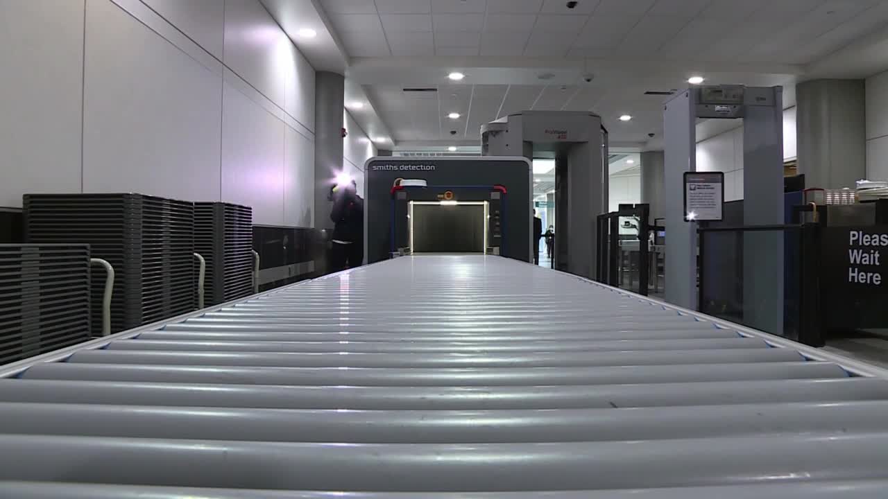 New scanners for screening passenger bags at Green Bay airport