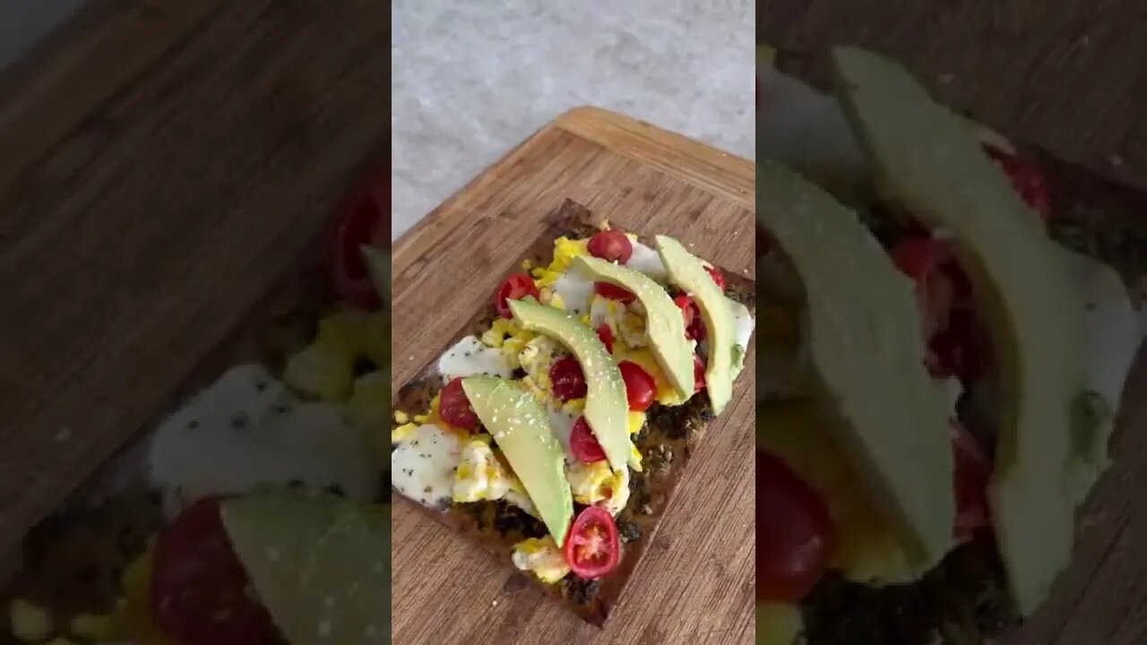 FREE Keto Recipe (Link In Description) | Low Carb Breakfast Pizza #Shorts