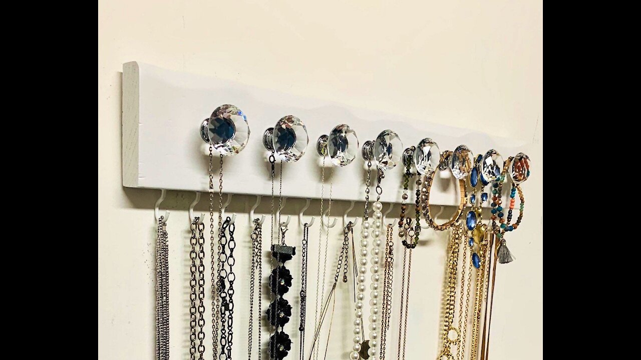 How to Make A DIY Glass Knob Jewelry Organizer