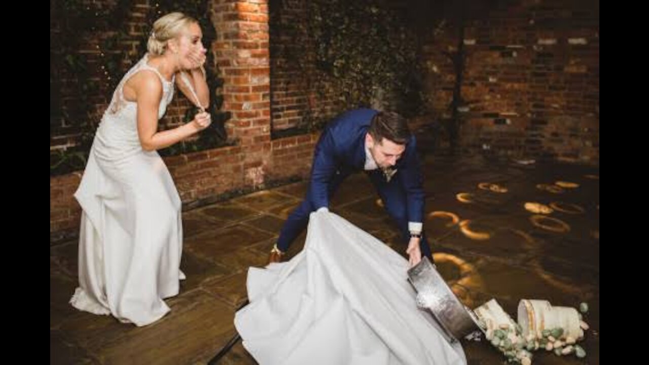 The Wedding Cake😂