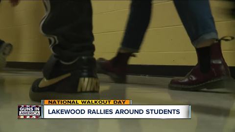 Lakewood students get donations to march in D.C.