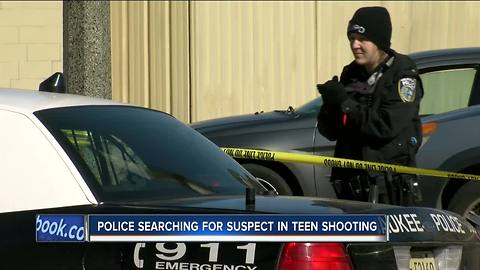 Milwaukee Police searching for suspect in teen shooting