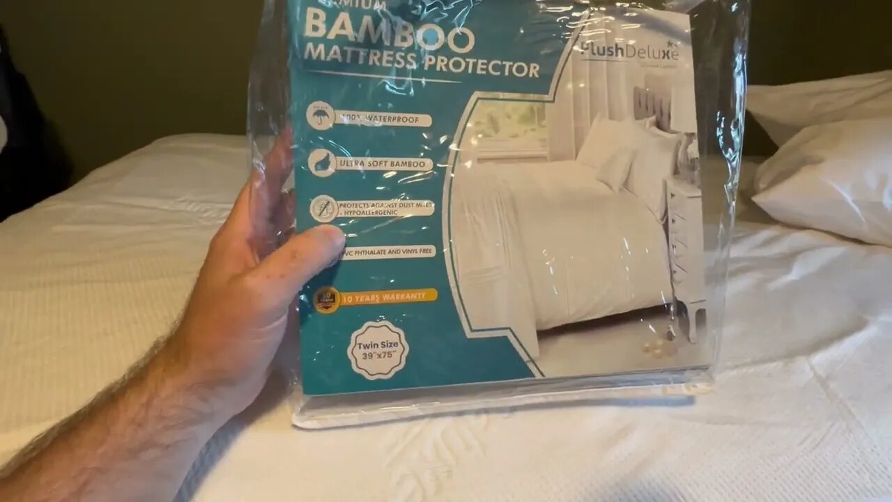 PlushDeluxe Premium Bamboo Mattress Protector Review