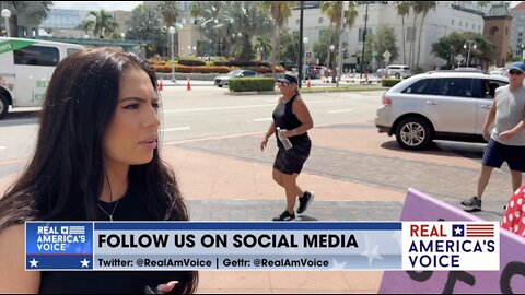 RAV Host Anna Perez Confronts #SAS2022 Protestors