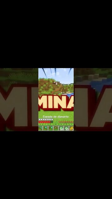 MINECRAFT: SENDO PERSEGUIDO POR ARANHAS FEIAS! #shorts