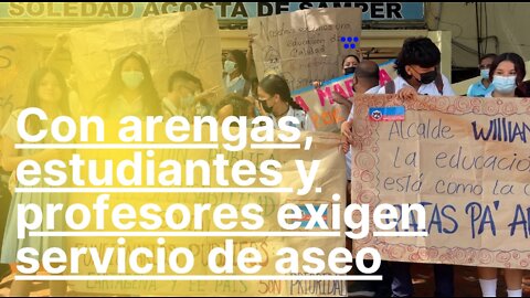 Con arengas, estudiantes y profesores exigen servicio de aseo