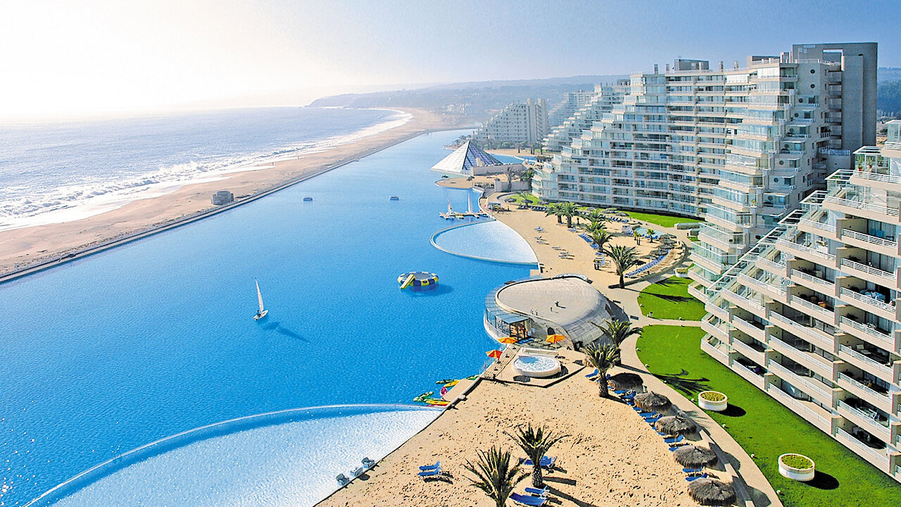 WORLD'S BIGGEST POOL - Incredible!