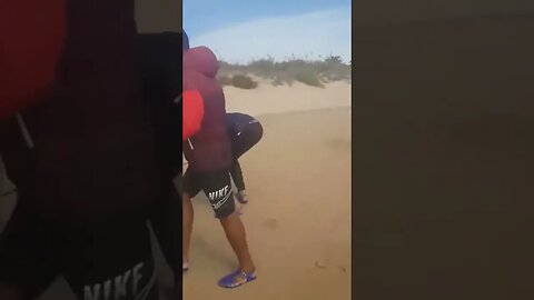 🔴 Muslim migrants arriving to #Italy / Migrantes musulmanes llegando a Italia 🔥 #short #shorts