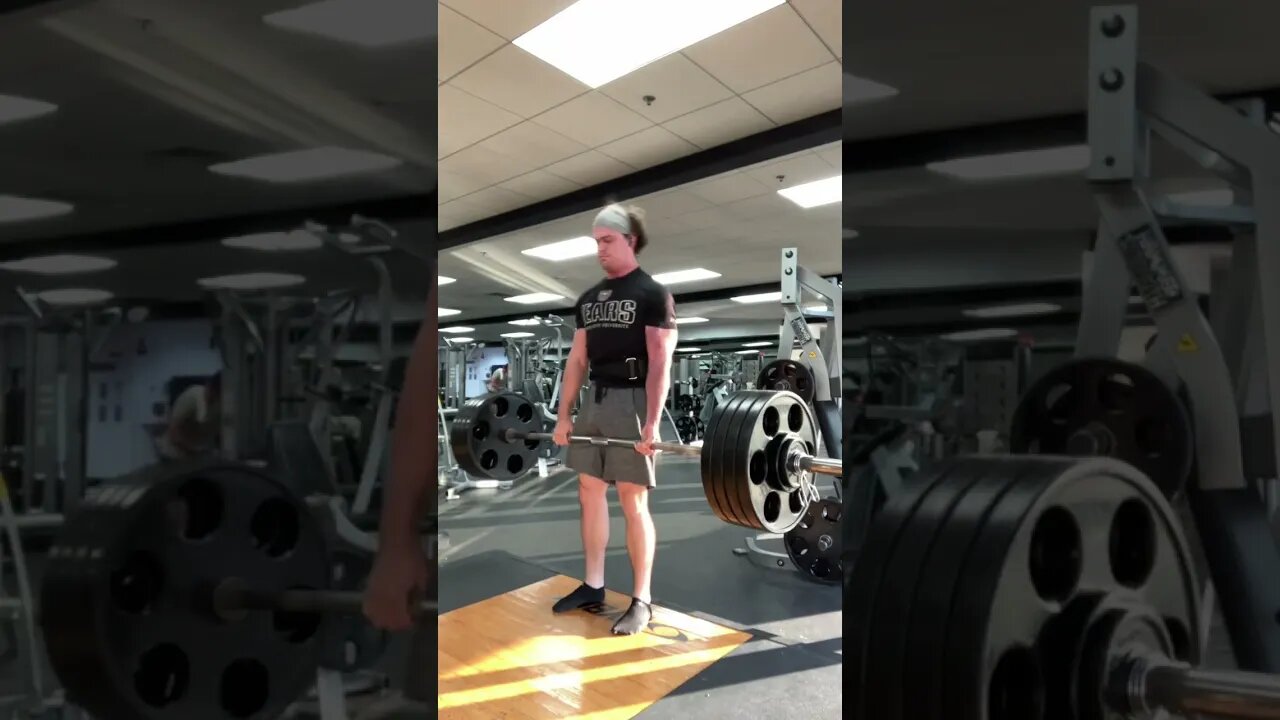 420lbs/191kg deadlift x6 (I forgot my chalk 😭)