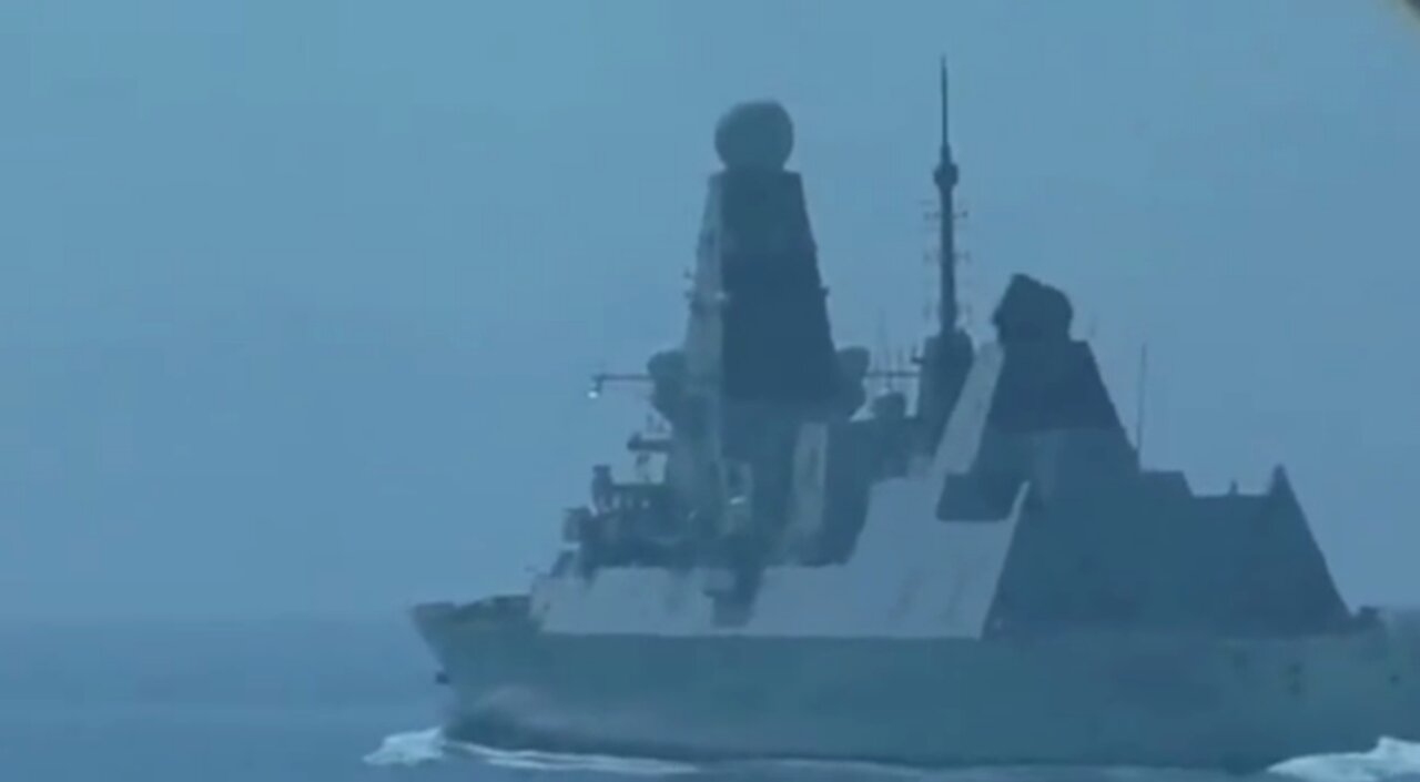FSB published video on violation of the state border of Russia by the British destroyer