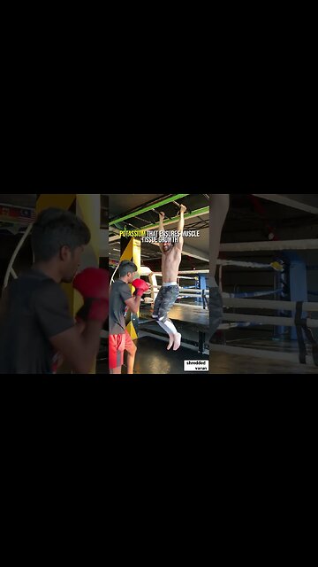 CHICKEN OR FISH | Which one is better for bodybuilding #shorts #viral