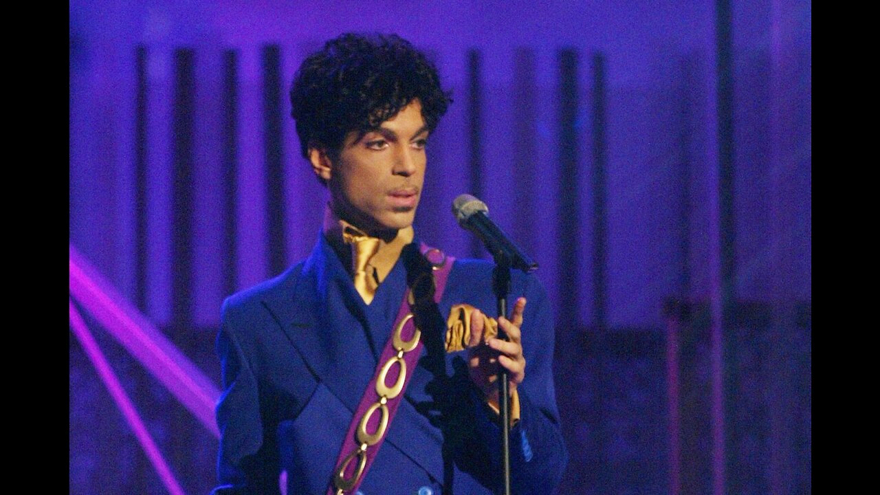 The "ARTIST" Prince Channels Alex Jones At Awards Show.
