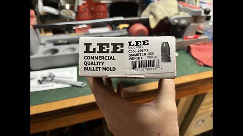 Massaging a Lee 358-200RF Mold