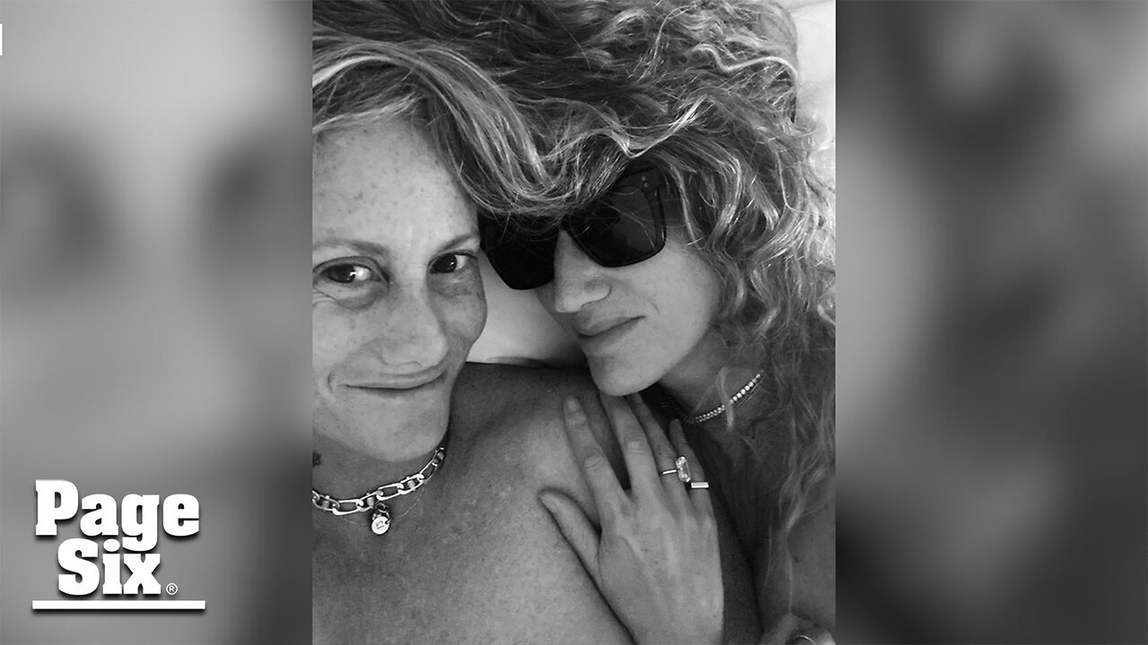 'RHONY' star Jenna Lyons seemingly engaged to girlfriend Cass Bird, shows off diamond ring