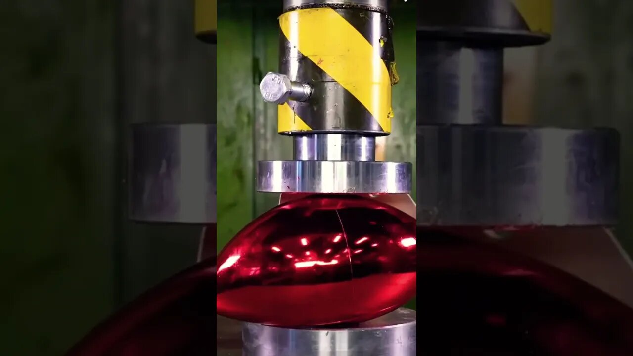 Crushing scrub daddy with 150 ton’s hydraulic press😱😳#shorts #viral #hydraulicpress