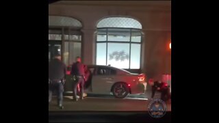 Driver Fights Off Three NYPD Officers And Escapes