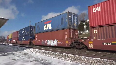 Intermodal with DPU in the snow