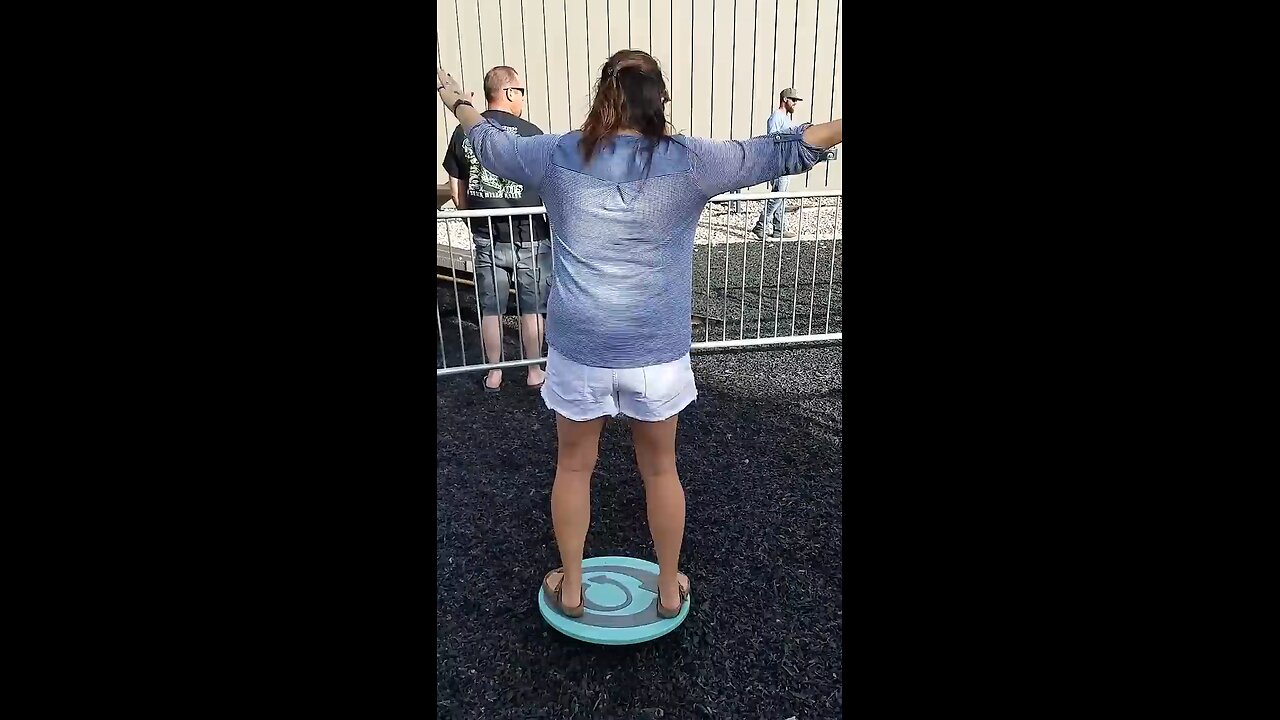 🤣I'm getting Dizzy just watching this