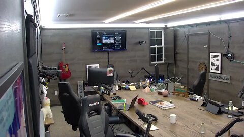 ChairCast - Pharma LOSES BILLIONS After Fake Tweet, Twitter IN CHAOS w/@Tim Pool