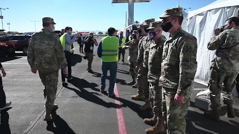 Arizona Governor visits COVID-19 vaccination site