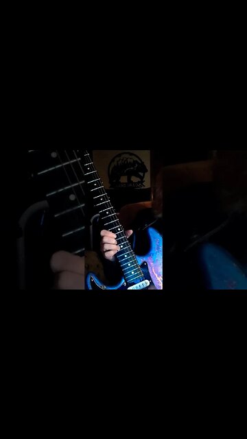 Sweet jazzy guitar playing- Cari Dell- female lead guitarist