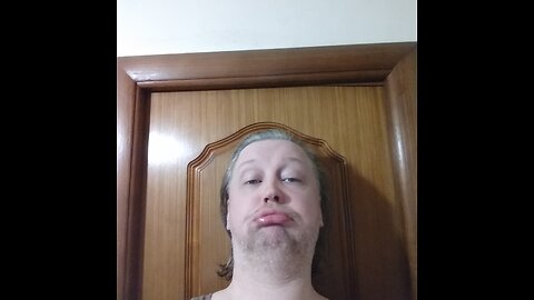 такой кадр запороли, вся суть, вовка путин, старичок - добрячок что ли? вся суть в 1 кадре.