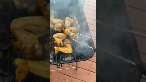 Brats & wings | @stevedavis_ on IG 🌭🐔🇺🇸 #shorts