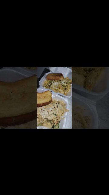 The best way to chicken alfredo | @mia.305.cuisine on IG 🐔🍝 #shorts