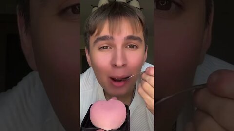 He Ruthlessly Grabs The Cake 🤣