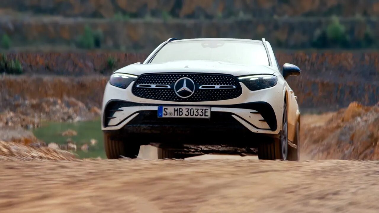 2023 MERCEDES GLC | Ready To Fight The BMW X3 | FEATURES - OFF-ROAD - DESIGN