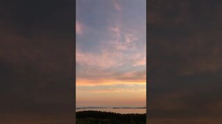 Strange geo engineering in the clouds
