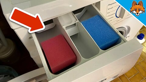 Put 2 Sponges in your Washing Machine and WATCH WHAT HAPPENS 💥 (GENIUS) 🤯