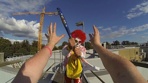 KILLER CLOWN VS PARKOUR POV