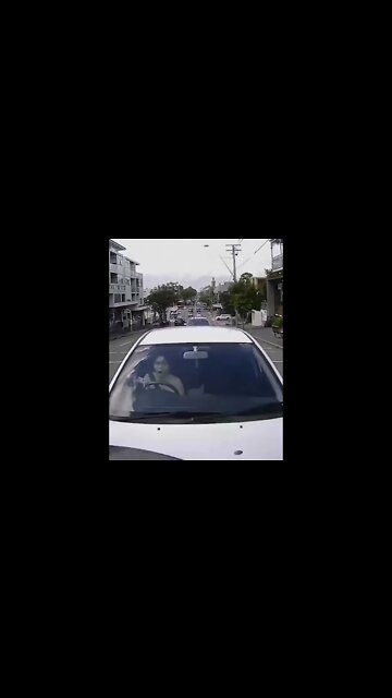 Don't text and drive #drivingfails