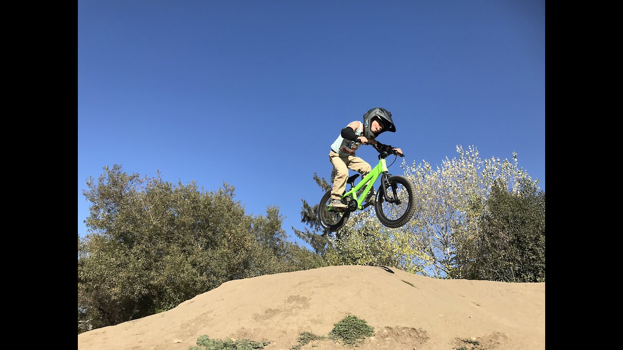 4-year-old, Sean RIPS on his Spawn Yoji 16"!