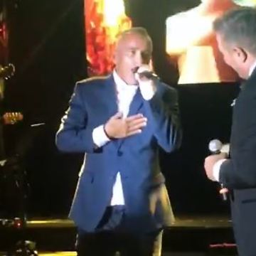Ο Eros Ramazzotti τραγούδησε στον γάμο του Ρέμου