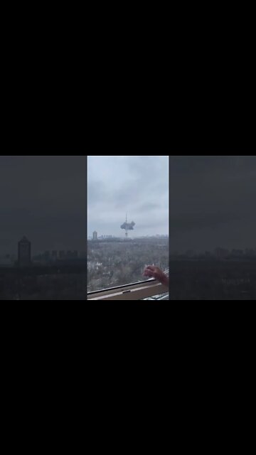 ★★★ Russians are trying to destroy the TV tower in Kyiv