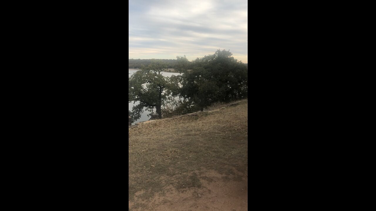 overlook Mineral Wells State Park. Pan and Scan