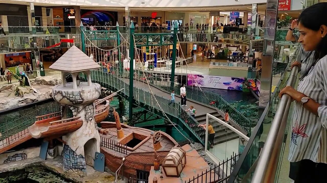 WEST " Edmonton " Mall --- Canada