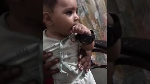 Benny's reaction wearing watch for the first time👉👶🧭 #trending #cutebaby